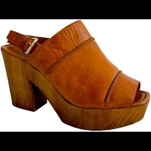 TOPSHOP Brown Sandals